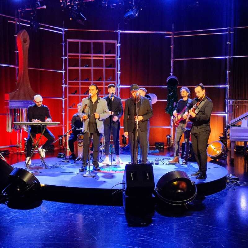 Kantaka en directo en un plató de RTVE